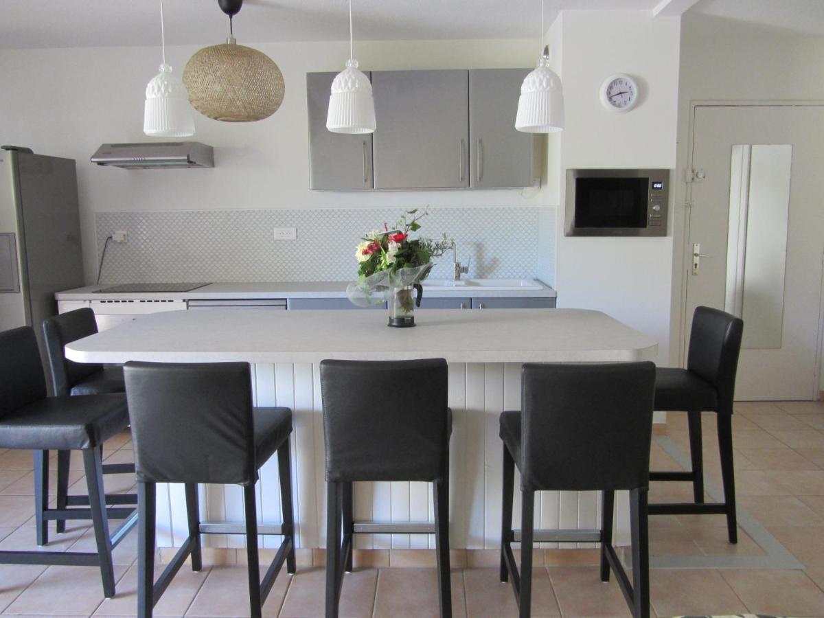 Appartement Les Cigales Rez De Jardin A 10Mn Des Plus Belles Plages Hyères Extérieur photo
